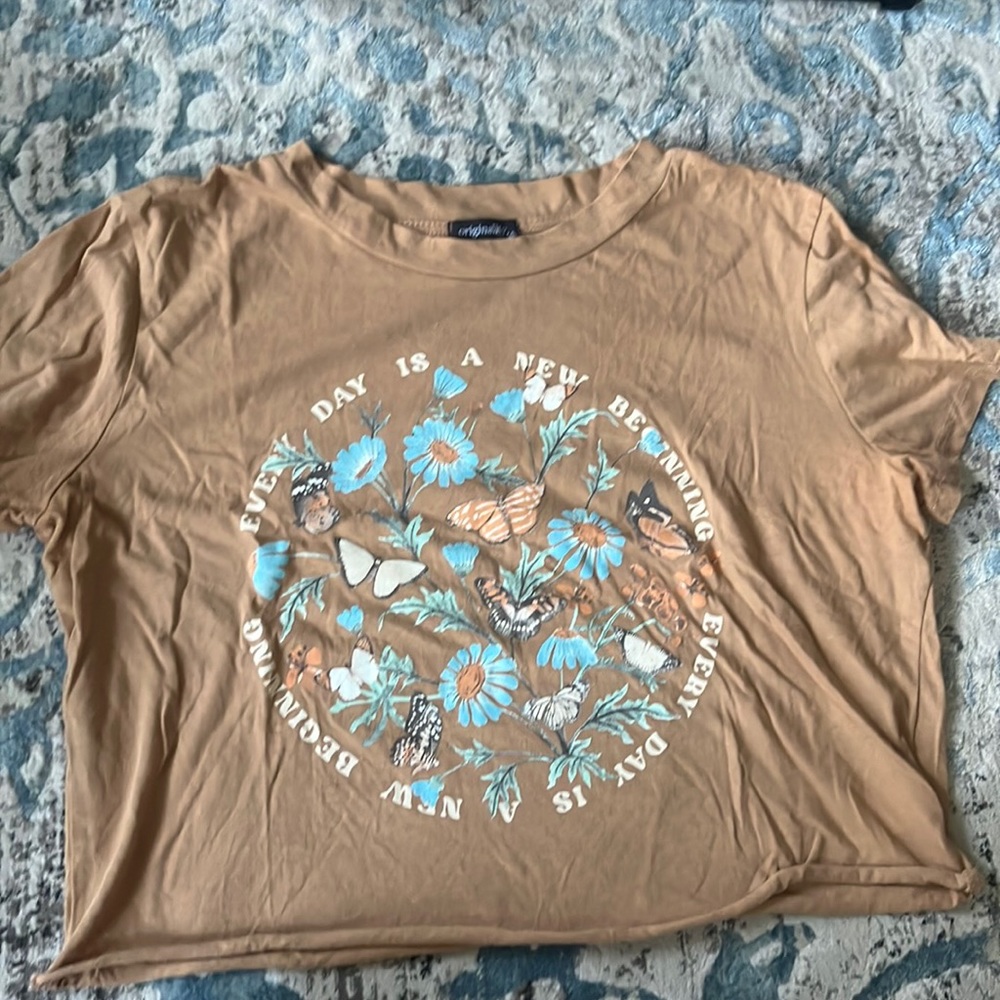 Graphic Crop Top